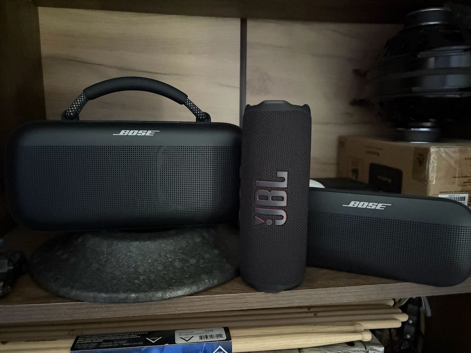 Bose Soundlink Max JBL Flip 7 Bose Soundlink Flex