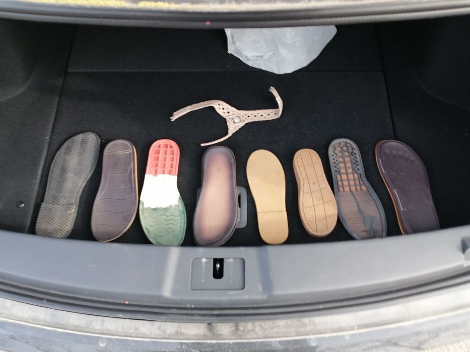 Poyabzal podoshivasi