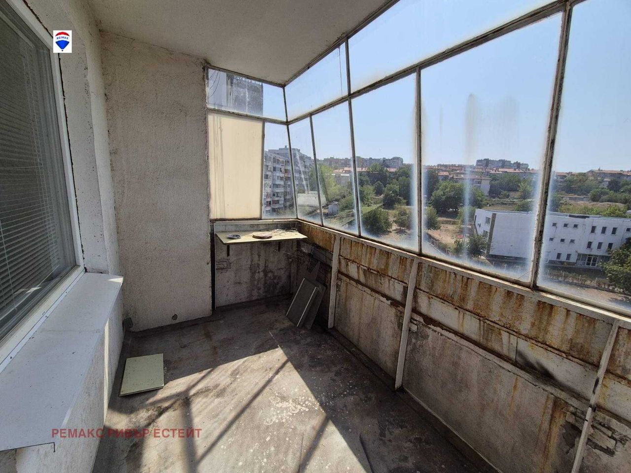 Продава се Едностаен апартамент в Русе, Дружба 3 - 42 кв.м за 998 €/кв.м - Снимка #9