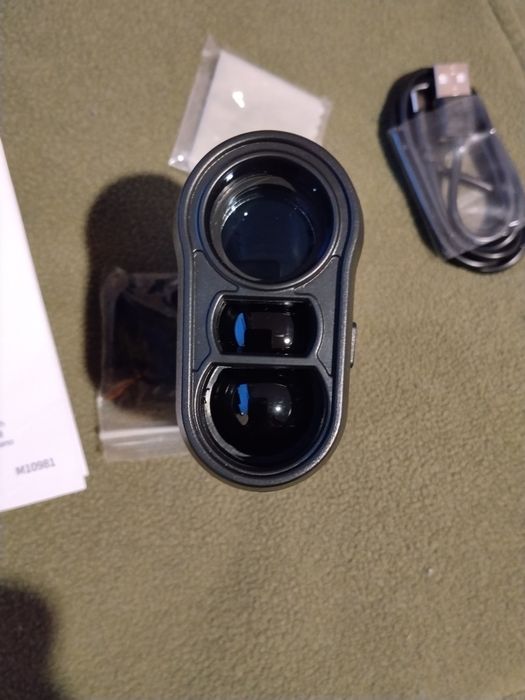 Telemetru laser portabil