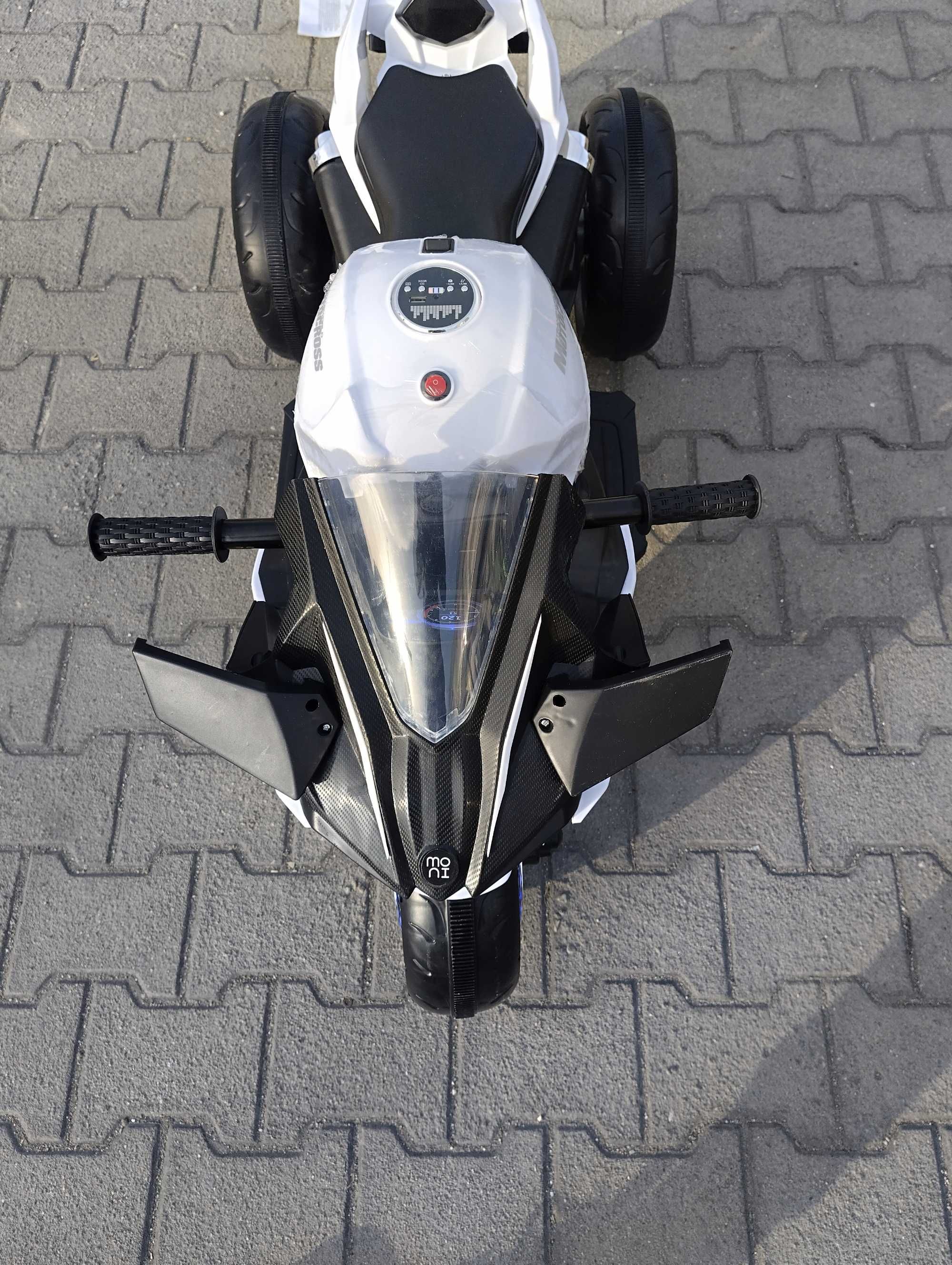 KAWASAKI акумулаторен мотор NINJA бял