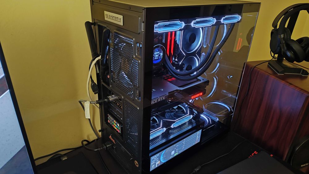 Vand-Schimb unitate gaming custom build Asus Tuf