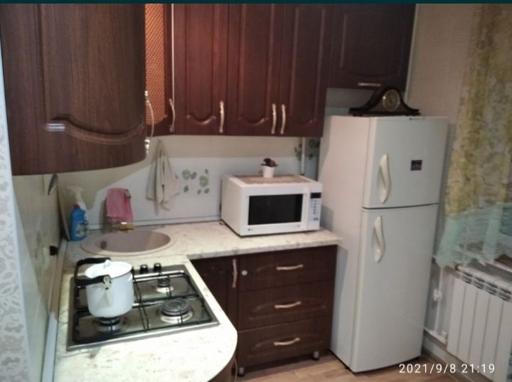 1-комн кв хбк, 8 мкрн, посуточно