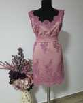 Rochie superba din dantela brodata pentru ocazii speciale