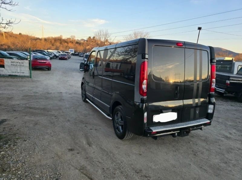 Микробус Renault Trafic