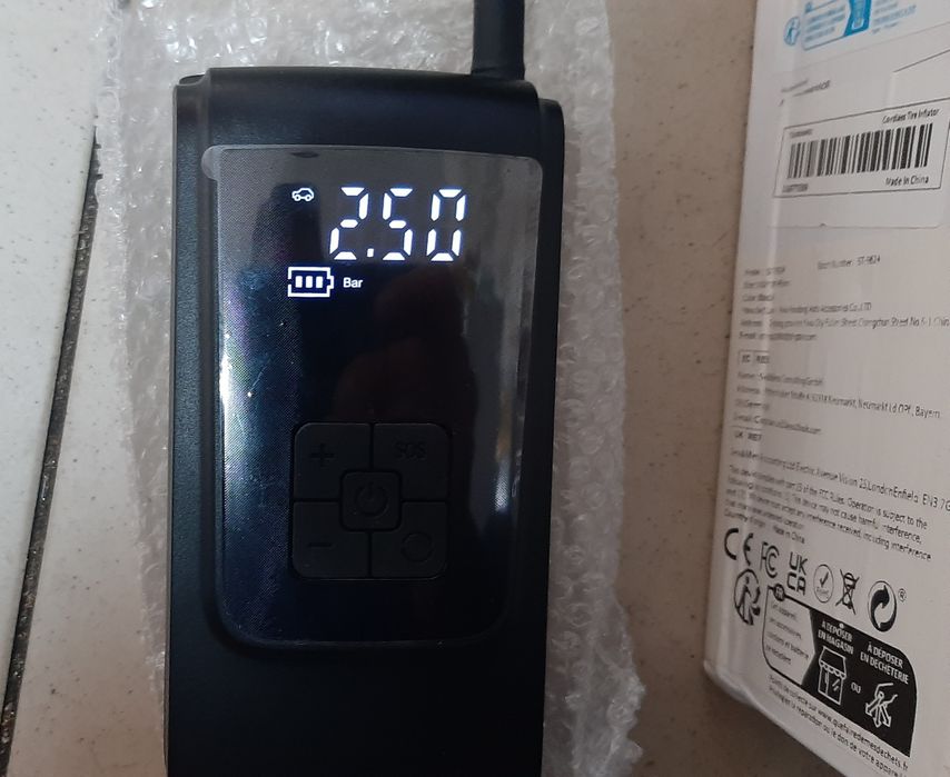 Безжична Помпа[Комресор] за кола
​Преносимият безжичен въздушен компре