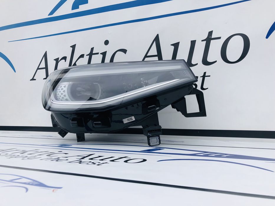 Far dreapta Full Led IQ Light VW ID 4/5 cod 11B941036D