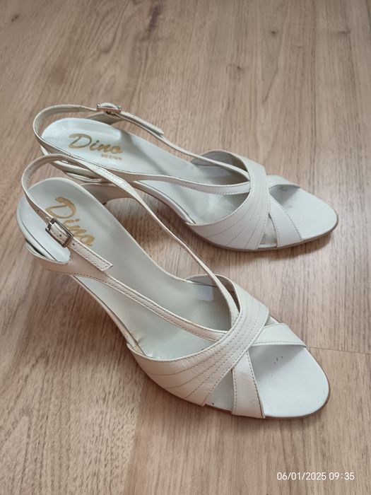 Sandale crem piele naturală, mărimea 36