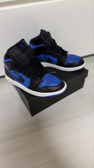 Adidasi Jorden , nr 42,5