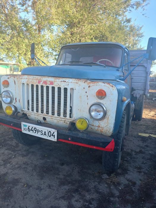 Продам газон самосвал