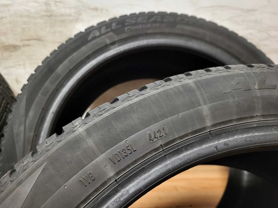 225/45/18 и 245/40/18 / пакет всесезонни гуми