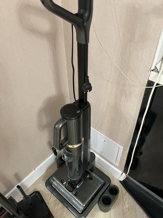 Пылесос моющий , и для сухой уборки