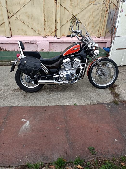 Vând motoclicleta Chopper