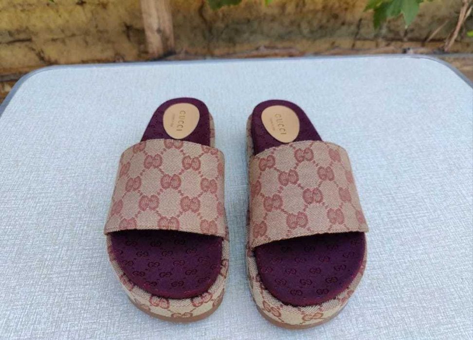 Papuci dama Gucci