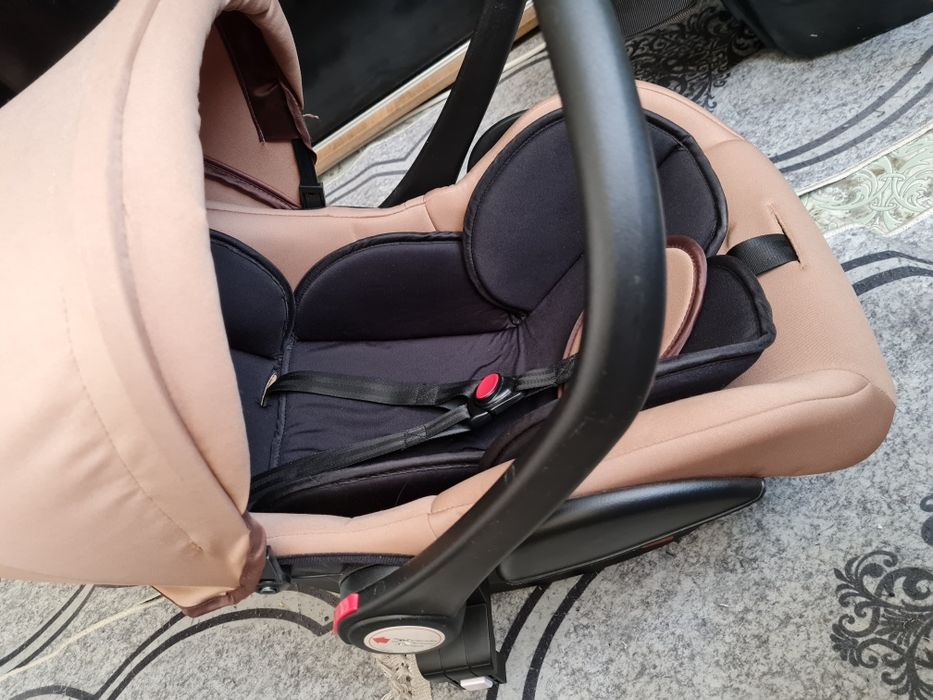 Бебешко столче за кола
