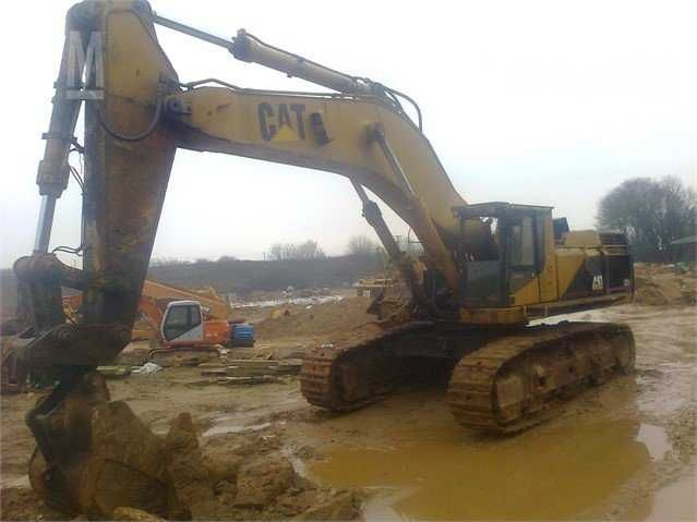 Excavator Caterpillar 375 la dezmembrat