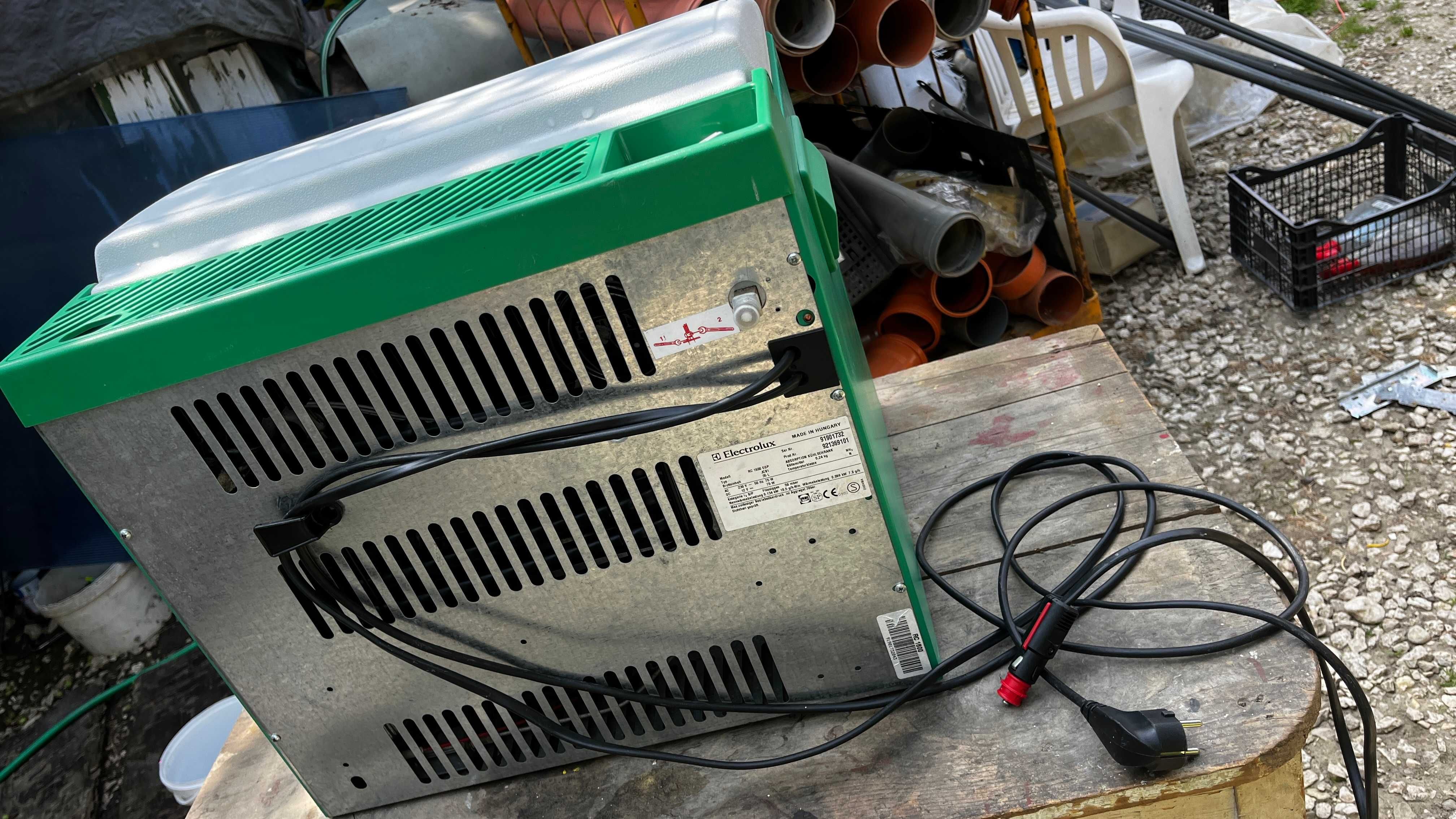 Lada frigider gaz Electrolux , stare impecabila !  - gaz, /220v/12v