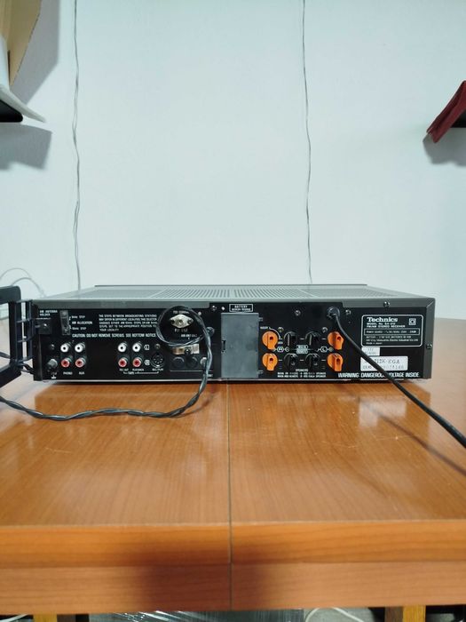 FM/AM Stereo Receiver Technics model: SA-212 Made in Japan! Impecabil!