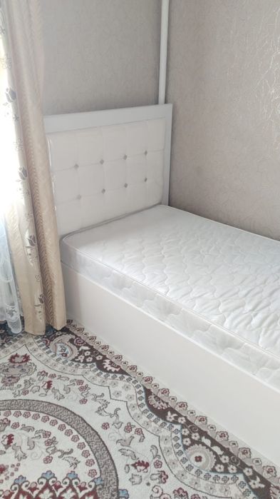 Пррдам отличнуб кровать