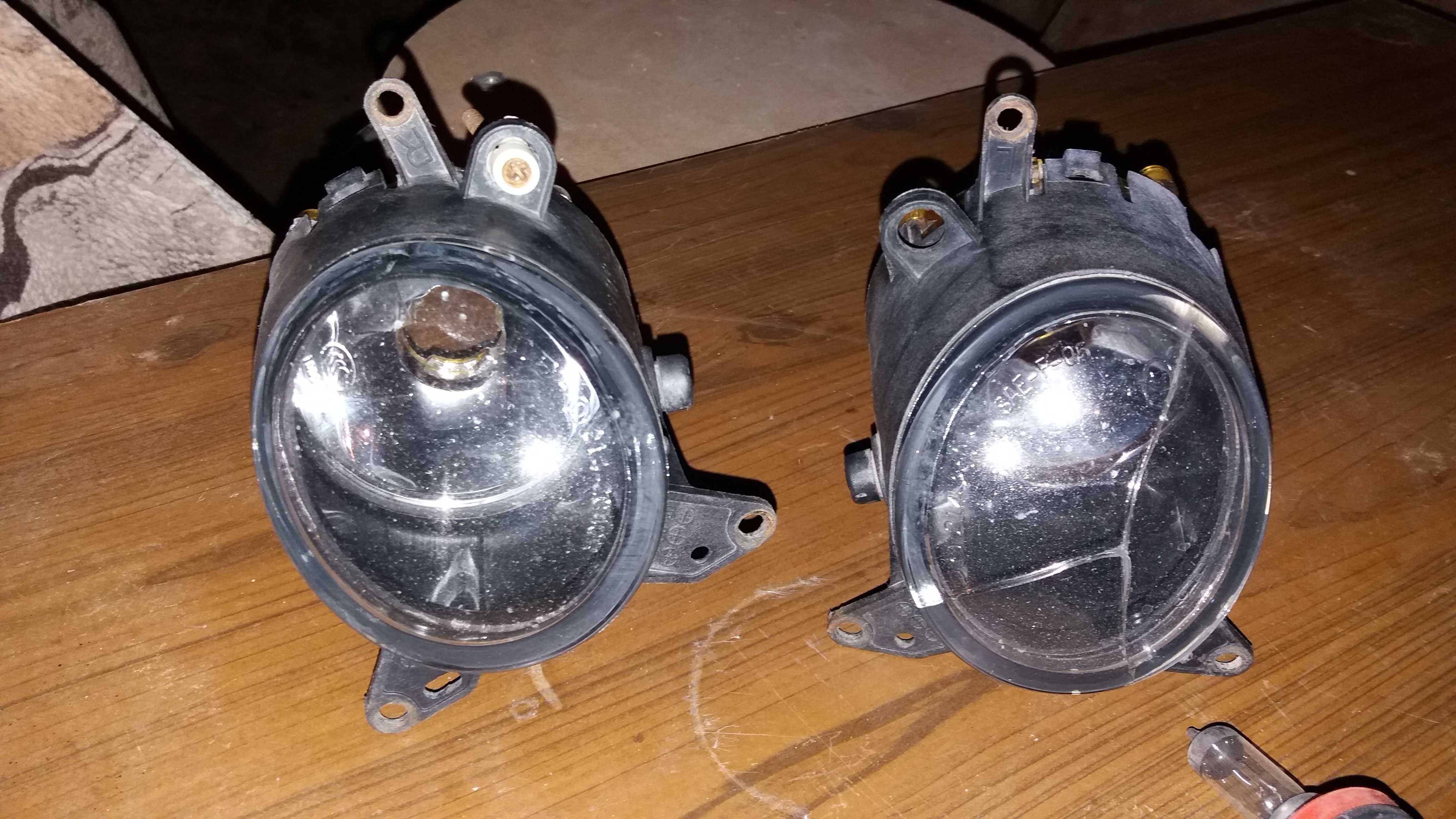 Продам противотуманки на Lancer