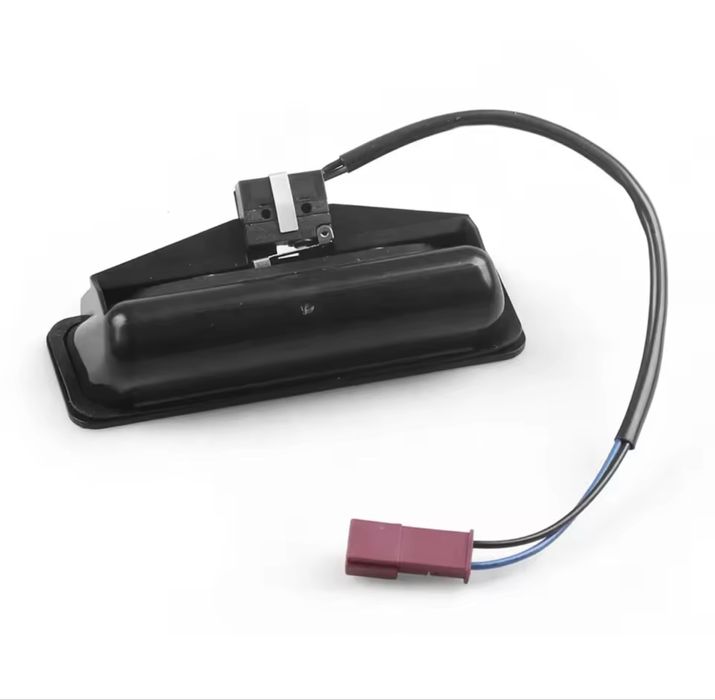 Нов Бутон / Дръжка за багажник M5 BMW E39 e60 e61 М5 БМВ е39 е60 е61