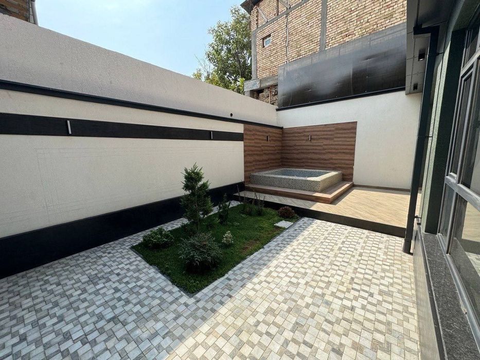 Продаётся евро HI-TEHC дом Мирзо Улугбекиским районе