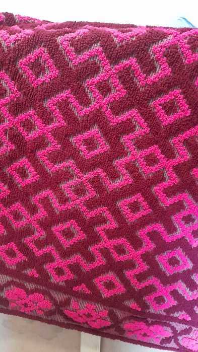 Cuvertura tesut manual,din lună,lățimea 160m,Lungime220m,nouă