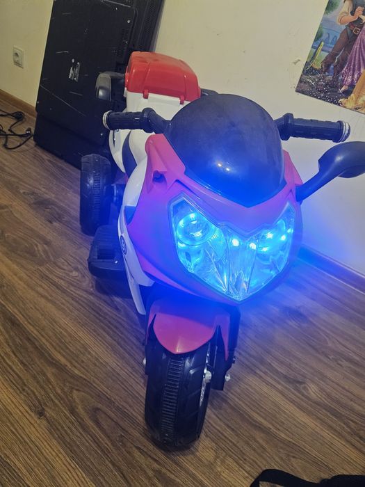 Продам Игрушечный мотоцикл