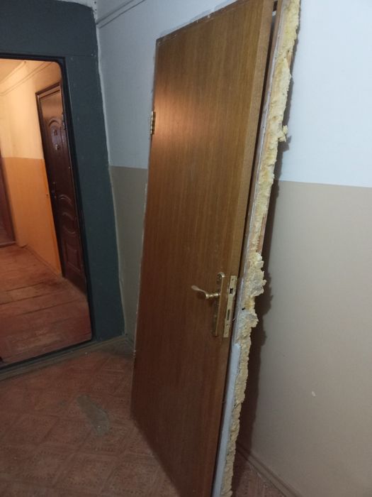 Дверь 2 на 80 даром