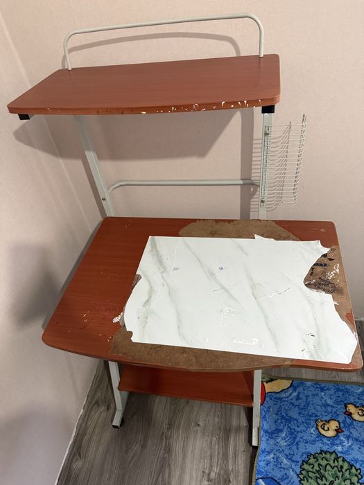 Компьютерный/Письменный Стол