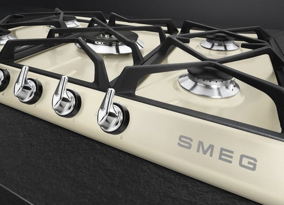 Plita pe Gaz Smeg culoare Crem