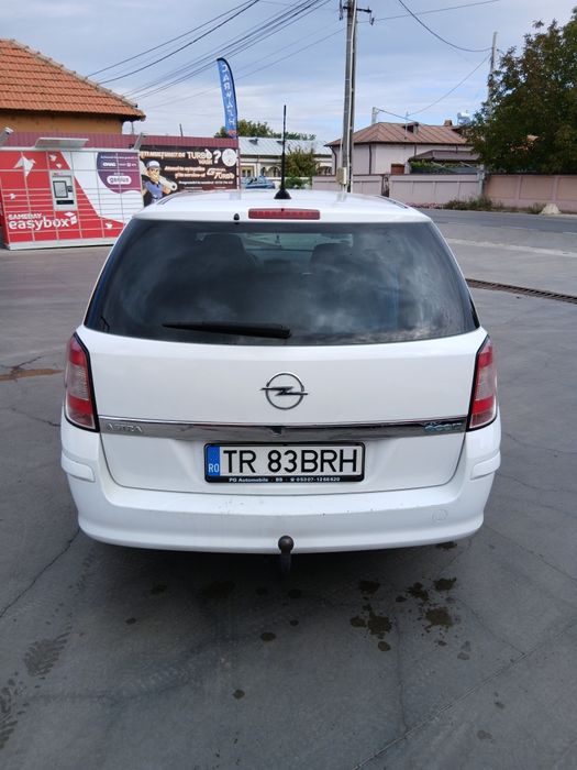 Opel Astra H Facelift 2010