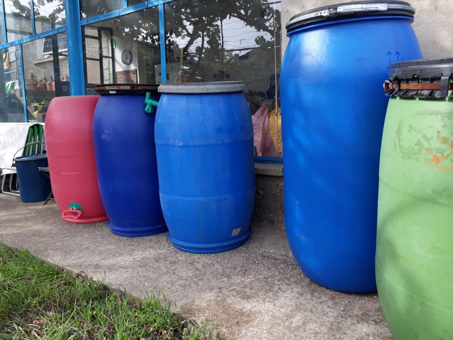 Пластмасови бидони 120 и 150 литра с капаци