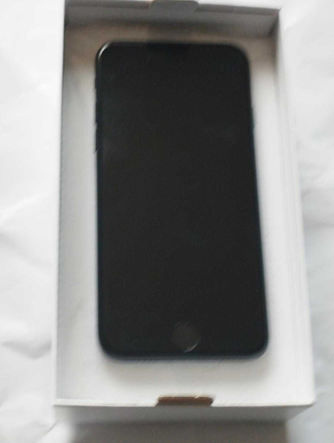 iPhone 7 32GB,sigilat in cutie plus husa cadou noua,sigilata in tipla