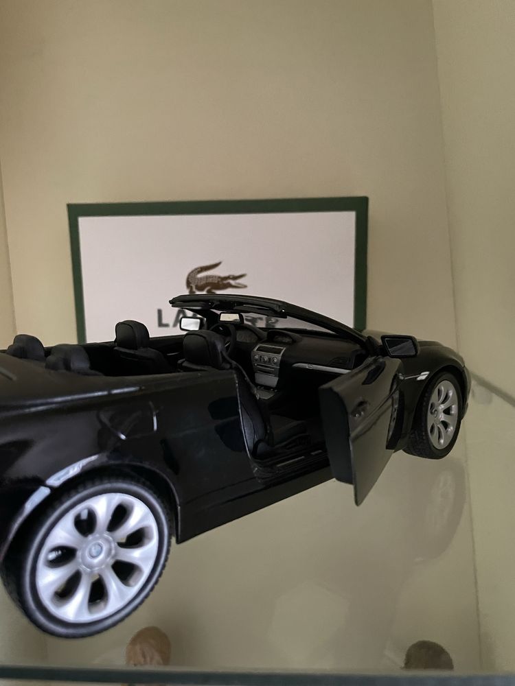 Колекционерска количка BMW 645 Cabrio 1/18