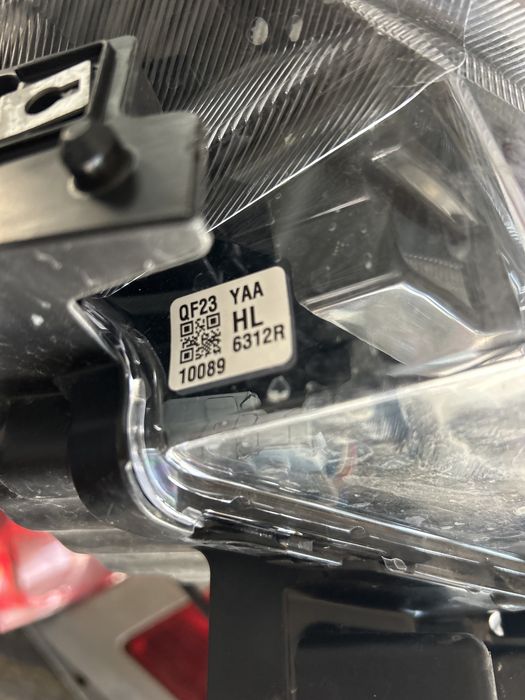 Десен фар за suzuki sx4 s cross