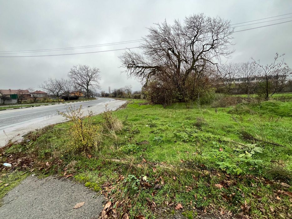 Предлага се изключително атрактивен имот