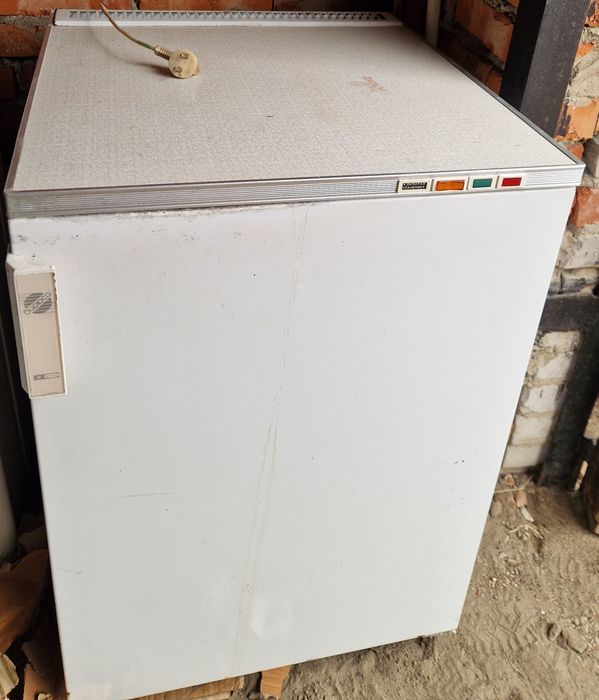 Продаётся морозильник