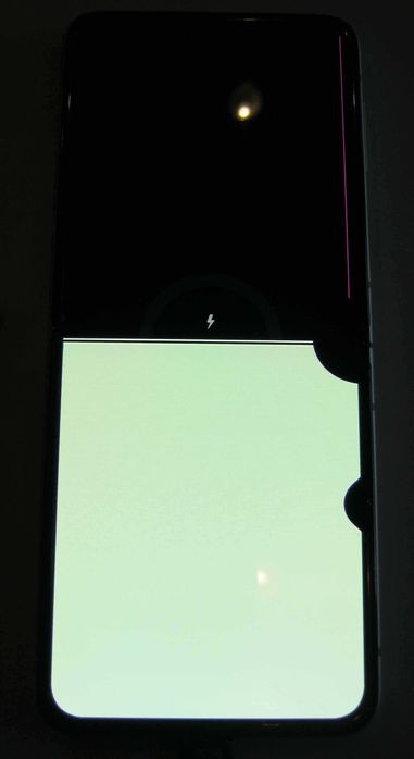 Samsung Galaxy Z Flip 4, ecran spart
