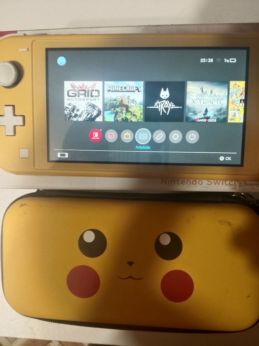 Nintendo dwitch lite полшитый