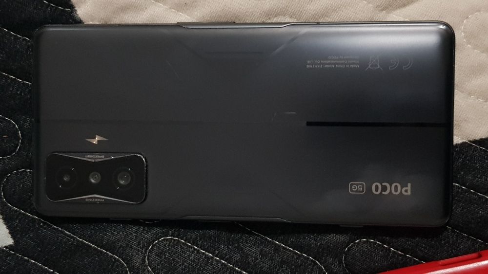 Обмен поко ф4 гт 128 гб