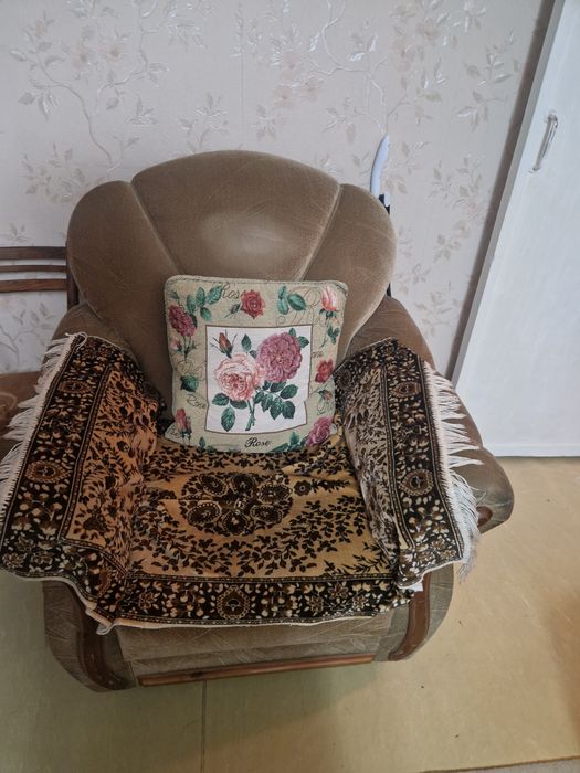 Продам уголок отдыха