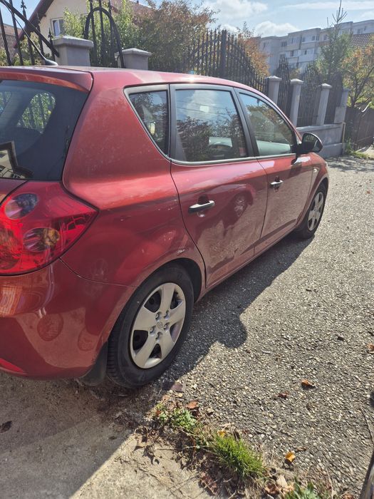 URGENT! Kia Ceed