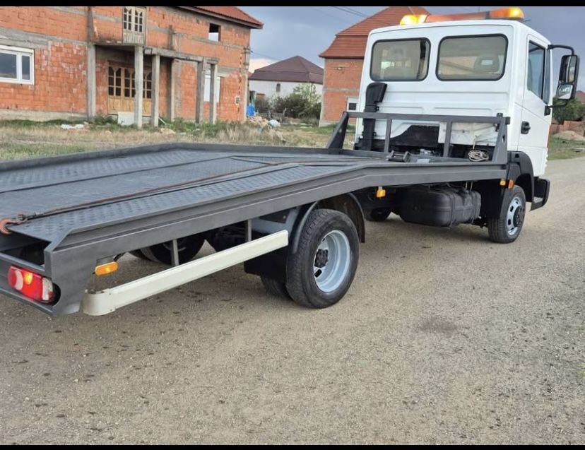 Nissan Atleon 2008