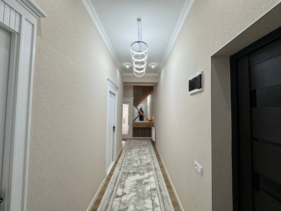 Продается 3 комнатная квартира на 1 этаже площадью 66 кв.м.