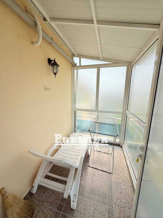 Просторно студио в комплекс на първа линия в Равда