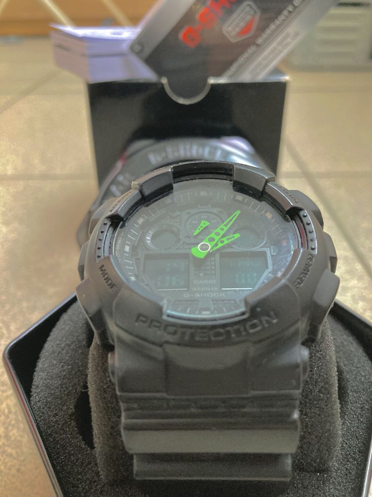 Часовник casio g-shock neon green ga-100