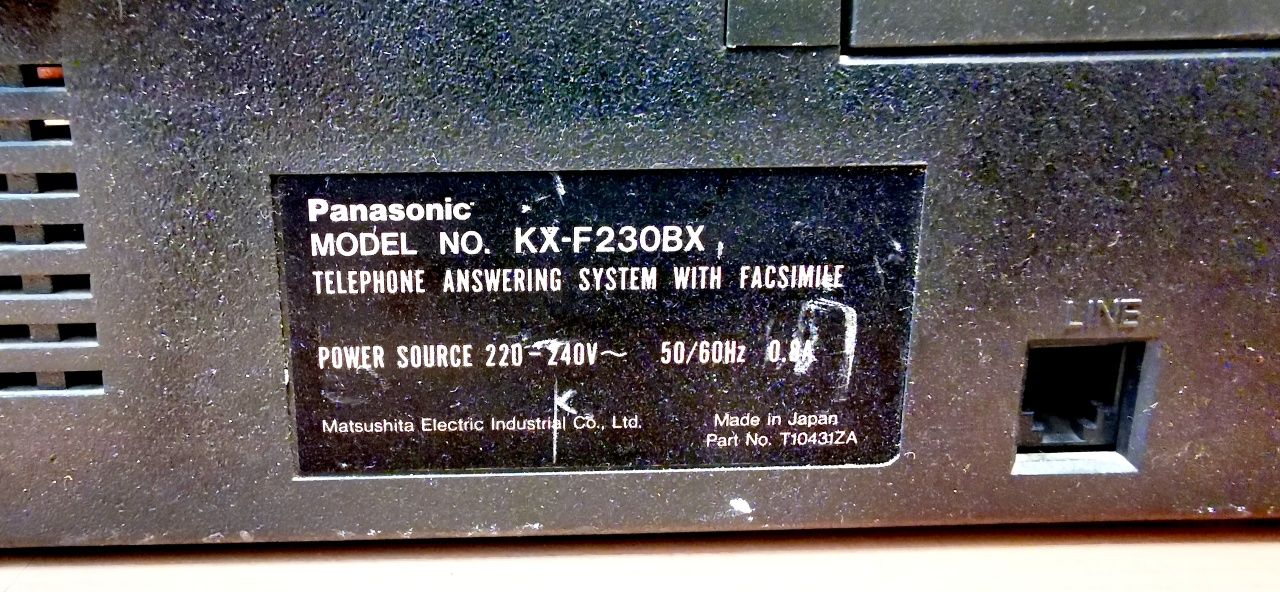 Telefon Panasonic cu fax /casetă-robot/ceas/copiator