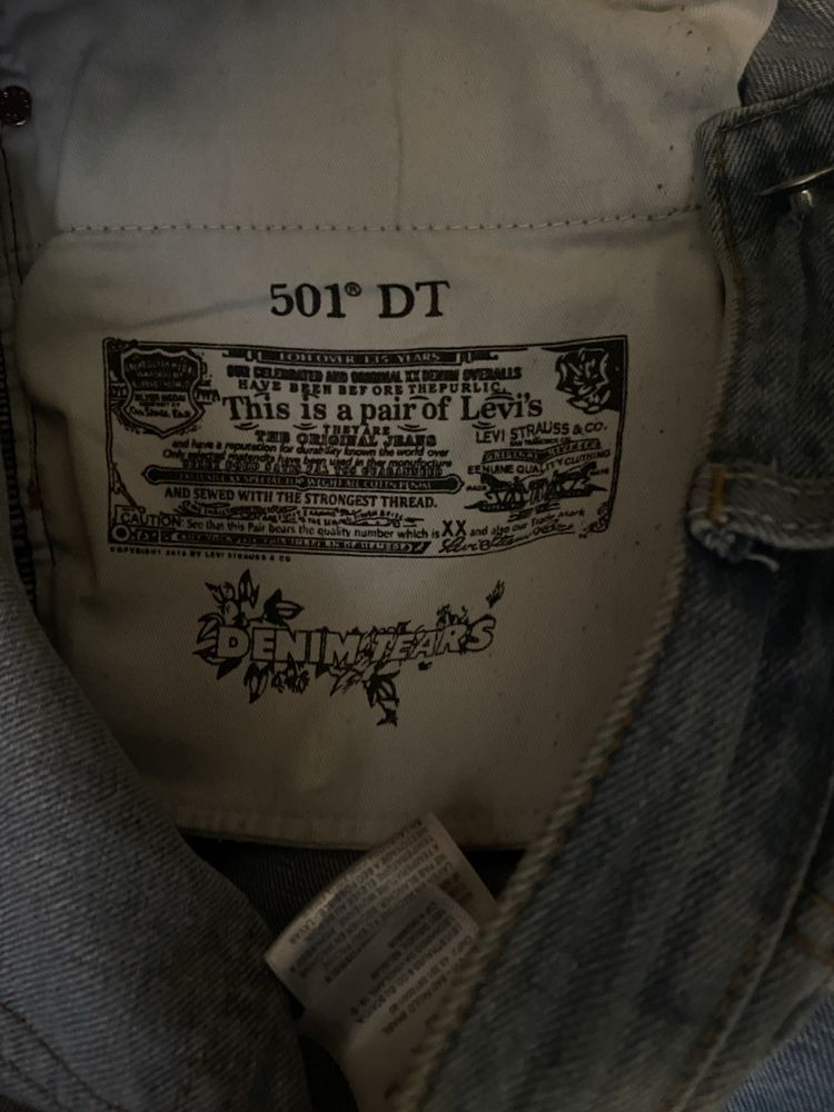vand blugi Levis 501 x Denim Tears (model foarte rar)