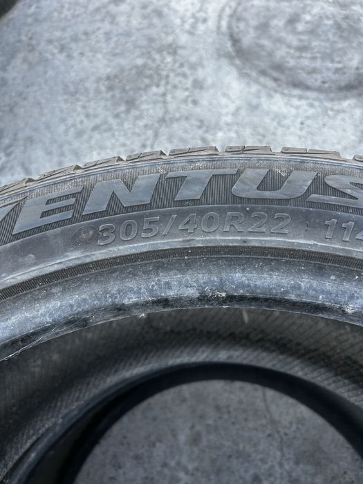 2бр Гуми всесезонни 305/40R22 Hankook